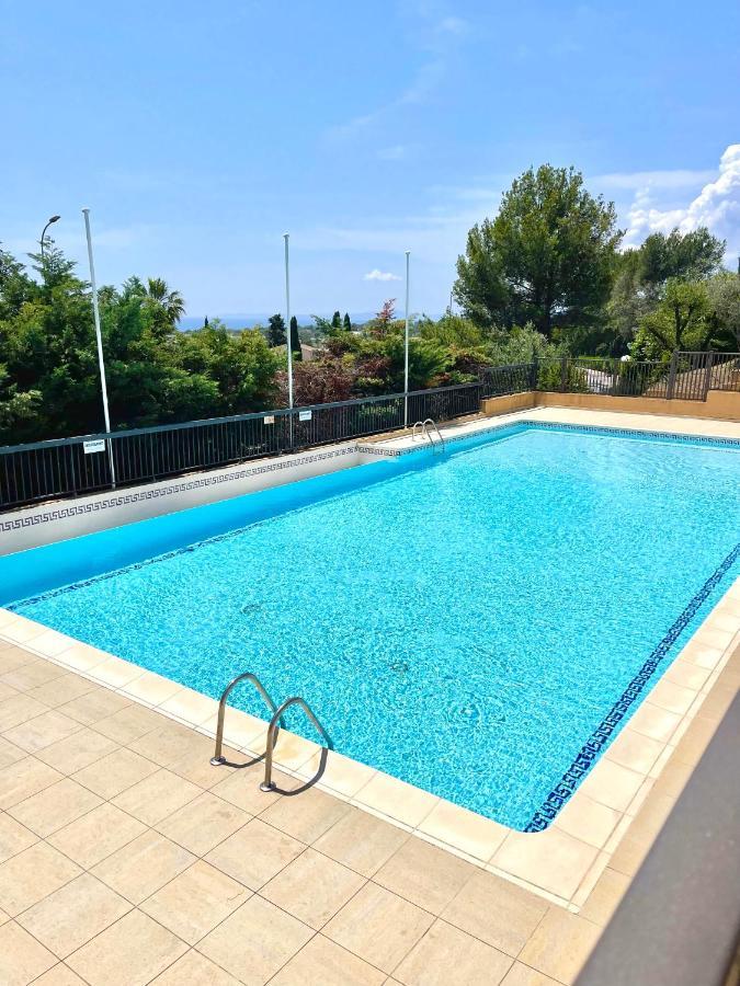 Appartement Vue Exceptionnelle Saint-Raphaël Екстериор снимка