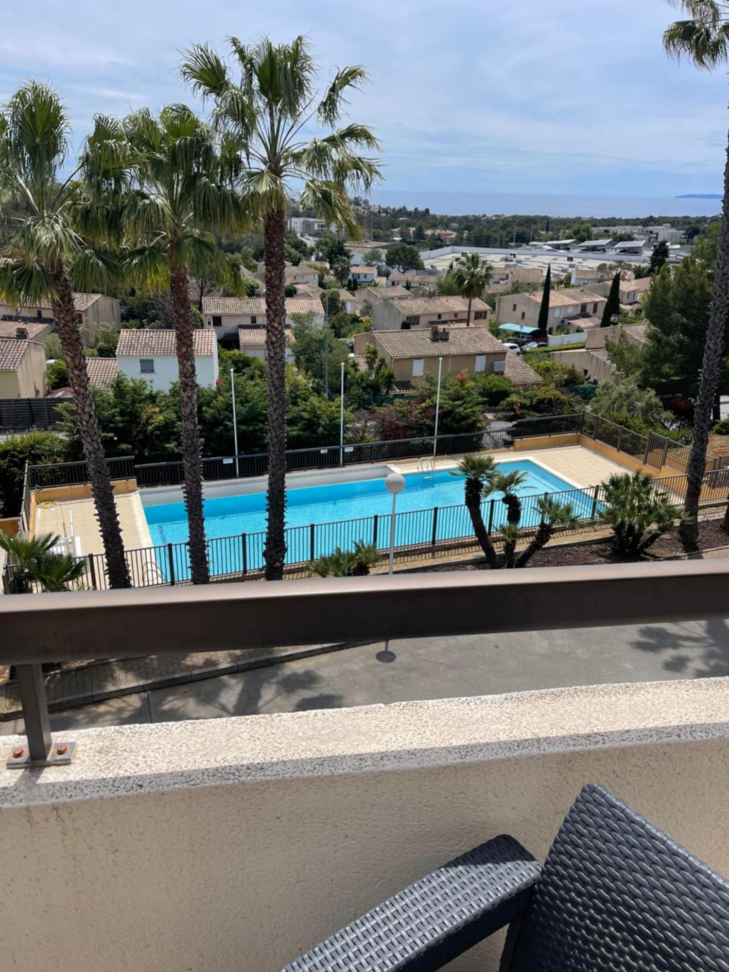 Appartement Vue Exceptionnelle Saint-Raphaël Екстериор снимка